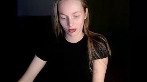 Snapshot of chanti_lovee chatting on 02-28-25, 09:01 We Vibe Device that vibrates at the sound of Tips and makes me wet. vibe lush edging daddy lovense online show from 02-28-25, 09:01