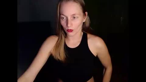 Snapshot of chanti_lovee chatting on 09-20-25, 08:43 We Vibe Device that vibrates at the sound of Tips and makes me wet. vibe lush edging daddy lovense online show from 09-20-25, 08:43