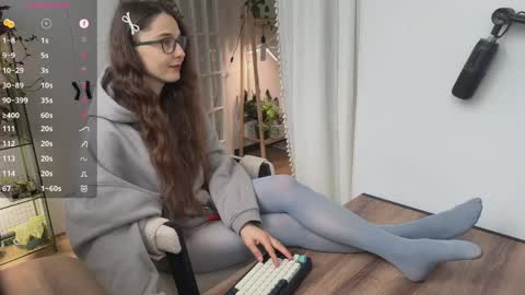 Liz online show from 05-19-26, 09:04