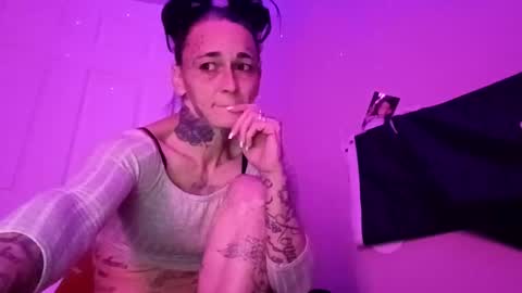 Snapshot of chaoticluvbug777 chatting on 01-18-26, 12:20 chaoticluvbug777 online show from 01-18-26, 12:20