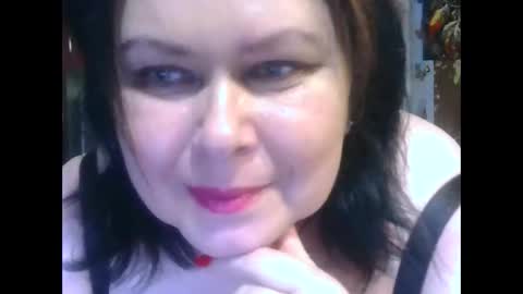 Snapshot of charleekendall chatting on 11-16-25, 11:27 CharleeKendall online show from 11-16-25, 11:27