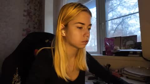 Snapshot of charleneschonert chatting on 12-01-25, 07:35 Nancy online show from 12-01-25, 07:35