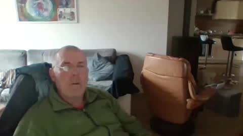 charles6064 online show from 02-18-25, 11:44