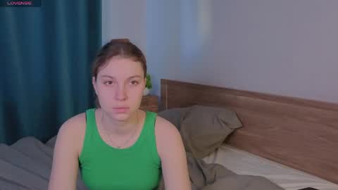 Ariel online show from 04-20-26, 06:27