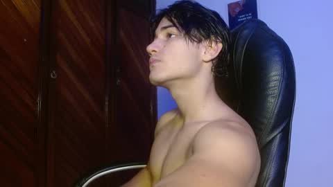 Snapshot of charley_morgan chatting on 10-11-25, 01:49 charley_morgan online show from 10-11-25, 01:49