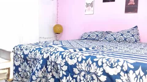 Snapshot of charlie_martinez1 chatting on 12-04-25, 12:14 charlie martinez online show from 12-04-25, 12:14