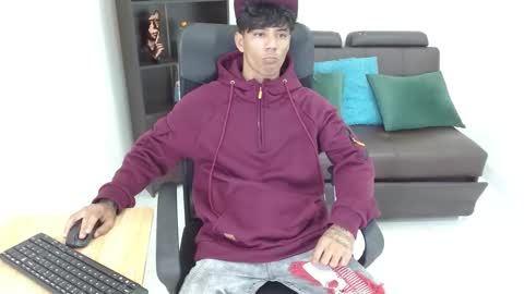 Snapshot of charlie_oconnor chatting on 01-09-25, 03:15 Charlie oconnor online show from 01-09-25, 03:15