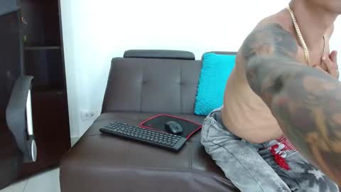 Snapshot of charlie_oconnor chatting on 01-09-25, 09:27 Charlie oconnor online show from 01-09-25, 09:27