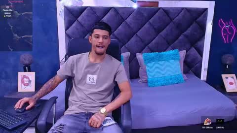 Snapshot of charlie_oconnor chatting on 02-25-26, 02:10 Charlie oconnor online show from 02-25-26, 02:10