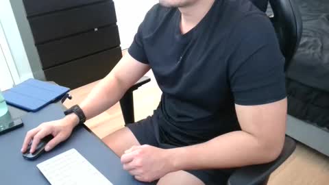 charliekkw online show from 11-23-25, 08:19