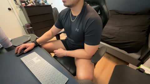 Snapshot of charliekkw chatting on 02-05-26, 08:35 charliekkw online show from 02-05-26, 08:35