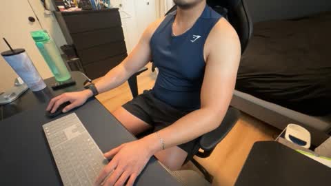 Snapshot of charliekkw chatting on 02-08-26, 08:34 charliekkw online show from 02-08-26, 08:34