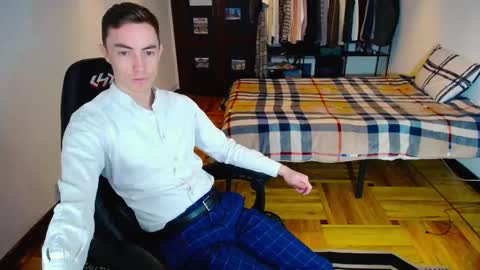 Snapshot of charlieseyer chatting on 02-02-25, 11:51 carlos reyes online show from 02-02-25, 11:51