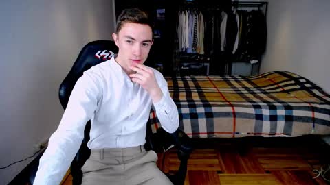 Snapshot of charlieseyer chatting on 02-13-25, 11:17 carlos reyes online show from 02-13-25, 11:17