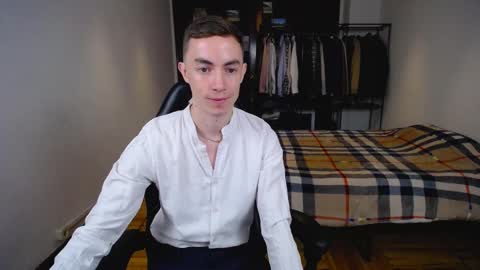 Snapshot of charlieseyer chatting on 02-27-25, 11:10 carlos reyes online show from 02-27-25, 11:10