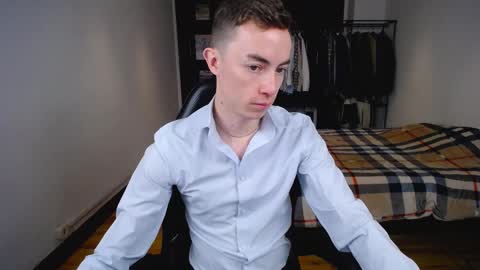 Snapshot of charlieseyer chatting on 03-06-25, 09:03 carlos reyes online show from 03-06-25, 09:03