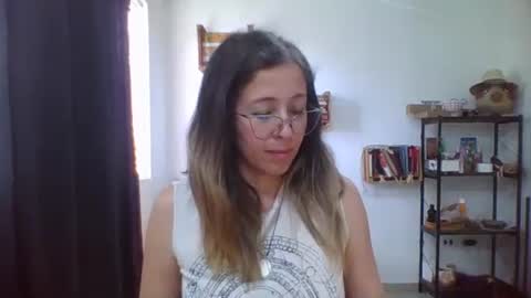 Snapshot of charlot_ponze chatting on 02-12-26, 08:26 charlott online show from 02-12-26, 08:26