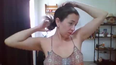 Snapshot of charlot_ponze chatting on 02-16-26, 06:37 charlott online show from 02-16-26, 06:37