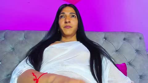 Snapshot of charlot_sanchez chatting on 12-25-24, 11:53 lot online show from 12-25-24, 11:53