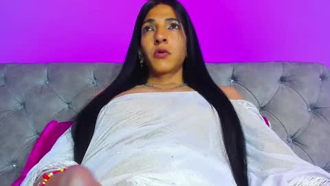 Snapshot of charlot_sanchez chatting on 12-26-24, 04:10 lot online show from 12-26-24, 04:10