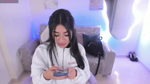    online show from 12-01-25, 06:02