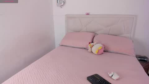    online show from 04-06-26, 04:30