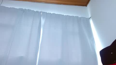 Snapshot of charlothe_wright chatting on 10-17-25, 05:59 charlothe_wright online show from 10-17-25, 05:59
