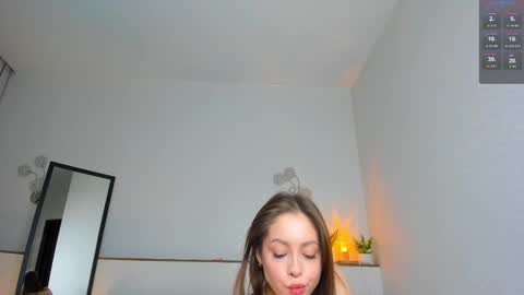 charlottacardi online show from 11-19-25, 03:06
