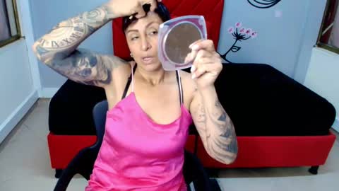 CHARLOTTE GRAY online show from 10-12-25, 12:15