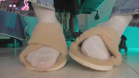 charlotte  grey online show from 02-07-26, 08:12