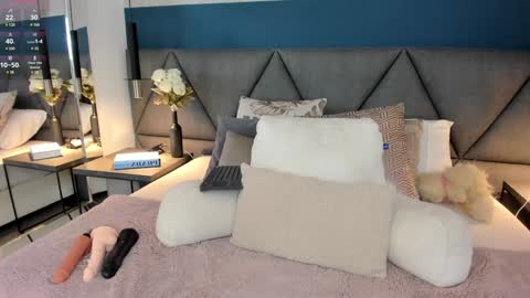 Charlotte online show from 01-30-25, 03:29