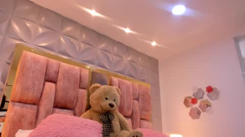 Charlotte Icee online show from 04-10-26, 05:50