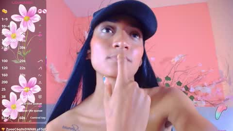 CHARLOTTE online show from 11-05-25, 11:38