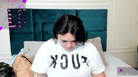 Snapshot of charlotte_mayers chatting on 12-31-24, 11:20 Charlotte Mayers online show from 12-31-24, 11:20