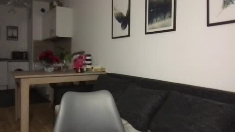 Charlotte Roche online show from 12-10-24, 01:55