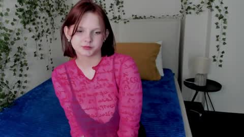 Snapshot of charlotte_stee chatting on 04-07-26, 02:01 Charlotte online show from 04-07-26, 02:01