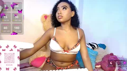 Snapshot of charlotte_walker1 chatting on 01-05-26, 11:41 charlotte_walker1 online show from 01-05-26, 11:41