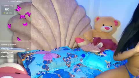 Snapshot of charlotte_walker1 chatting on 02-11-26, 08:03 charlotte_walker1 online show from 02-11-26, 08:03