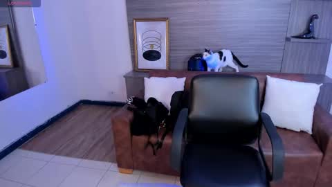 Charlotte  Everyday From 0700 to 1300 Col Time online show from 09-12-25, 11:21