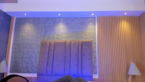 Charlotte  Everyday From 0700 to 1300 Col Time online show from 11-19-25, 11:21