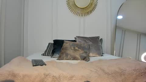 charlottebrownn_ online show from 09-20-25, 12:44