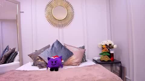 Snapshot of charlottebrownn_ chatting on 12-17-25, 05:02 charlottebrownn_ online show from 12-17-25, 05:02