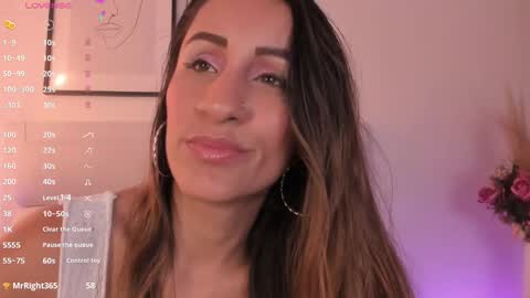 Snapshot of charlottedupontt chatting on 01-14-25, 03:47 Charlotte online show from 01-14-25, 03:47