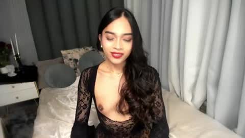 Snapshot of charlotteflare chatting on 06-25-26, 06:34 charlotteflare online show from 06-25-26, 06:34