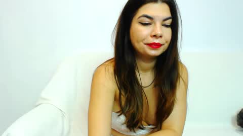 Snapshot of charlottehott4u chatting on 12-27-24, 04:15 Charlotte online show from 12-27-24, 04:15