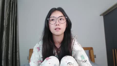 Snapshot of charlottelin chatting on 12-10-24, 02:50 Charlotte online show from 12-10-24, 02:50