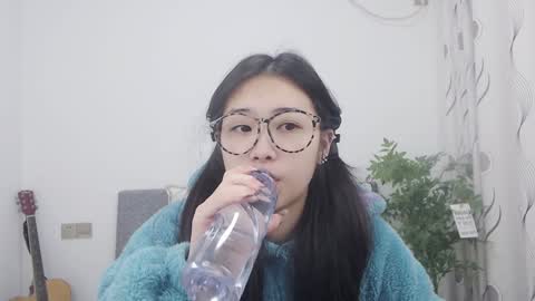 Snapshot of charlottelin chatting on 01-04-25, 07:23 Charlotte online show from 01-04-25, 07:23