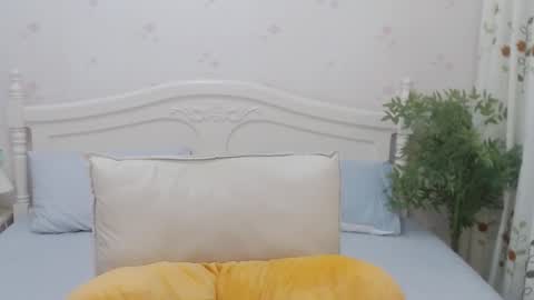 Snapshot of charlottelin chatting on 09-28-25, 02:11 Charlotte online show from 09-28-25, 02:11