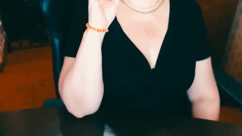 CharlotteXTasty online show from 01-20-25, 04:34