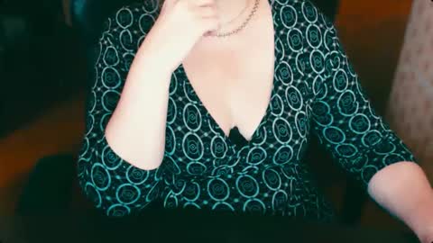 CharlotteXTasty online show from 02-10-25, 10:42